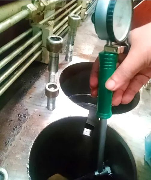 Bore-gauge measurement of the liner